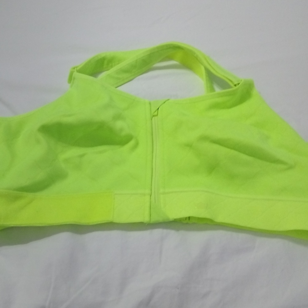 Shefit flex sports bra new